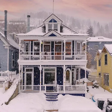 Raddon By Avantstay Beautifully Restored Craftsman W Hot Tub In Heart Of Downtown Pc